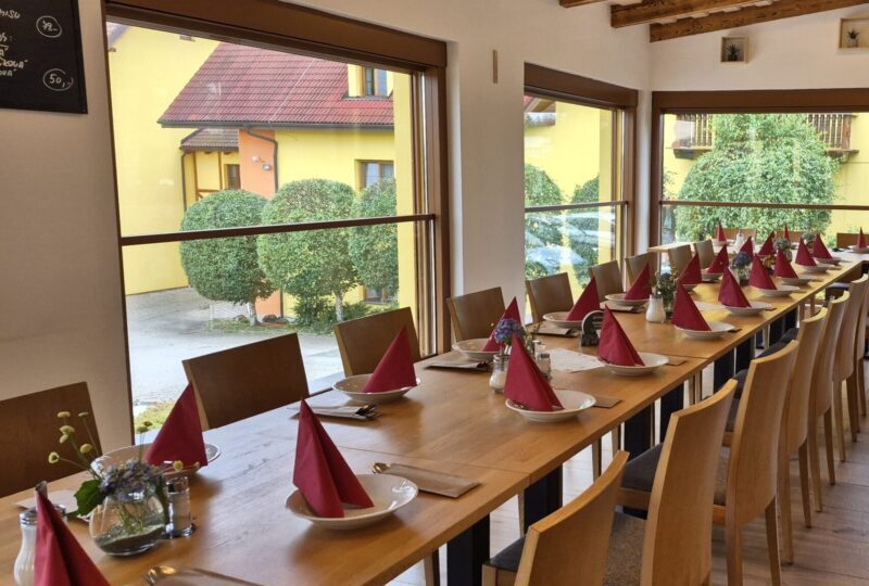 Restaurace